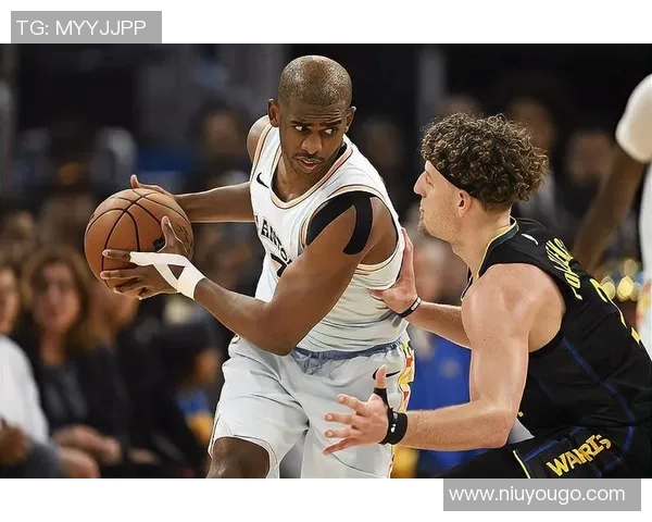 克里斯保罗：从篮球场上的指挥官到传奇球员的成长历程