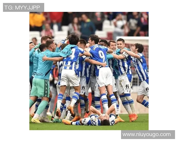 华伦西亚迎战皇家社会争夺西甲积分榜关键战役的胜利与荣耀